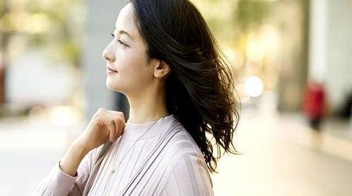 女人四十在线视频,探寻中年女性的生活轨迹与心灵成长